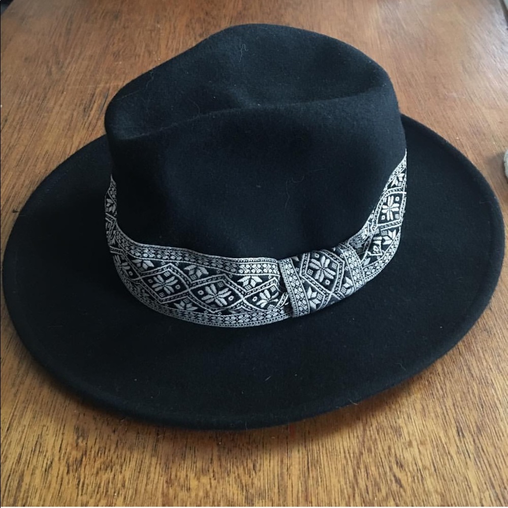San Diego Hat Co {Anthropologie} Black embroidered